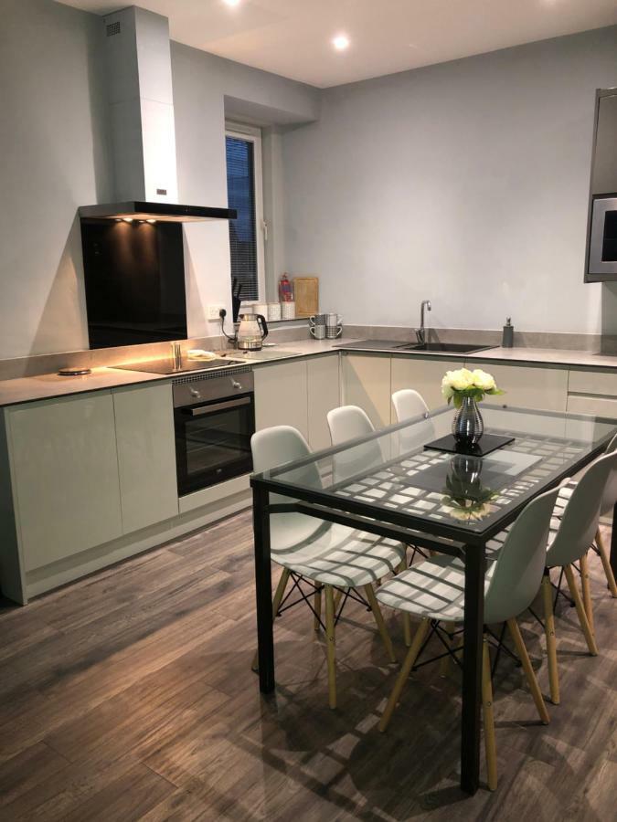 Reflections Luxury Modern Accommodation Saint Monance 外观 照片